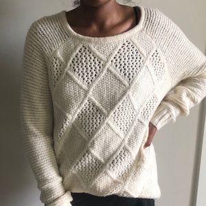 American eagle oversized creme sweater